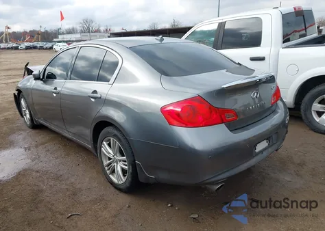 2013 Infiniti G37X z USA, uszkodzony, nr VIN JN1CV6AR4DM763347